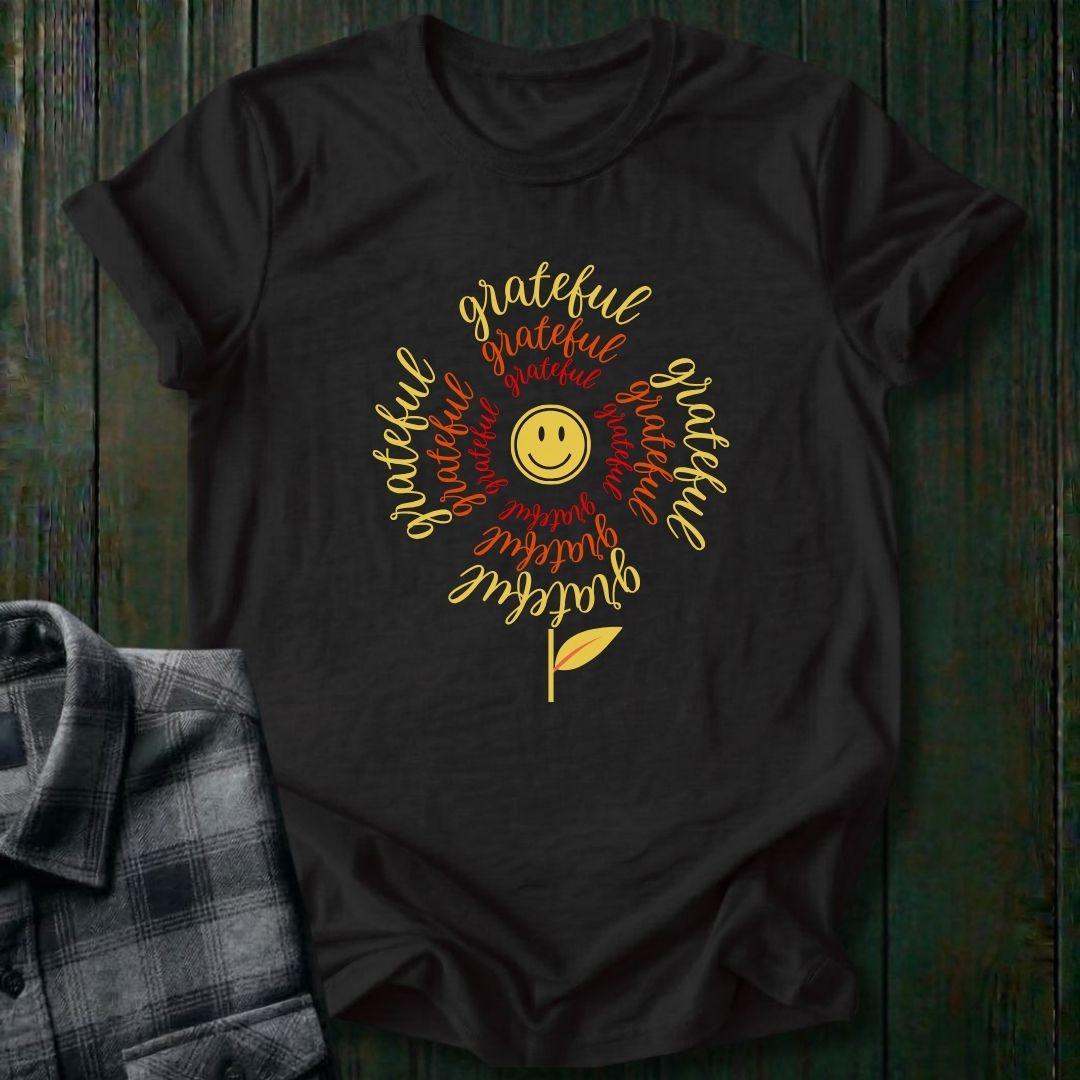 Grateful Smiley Flower, Unisex T-Shirt