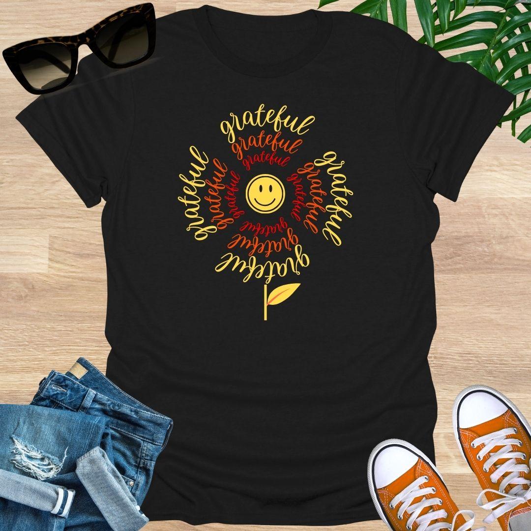 Grateful Smiley Flower, Unisex T-Shirt